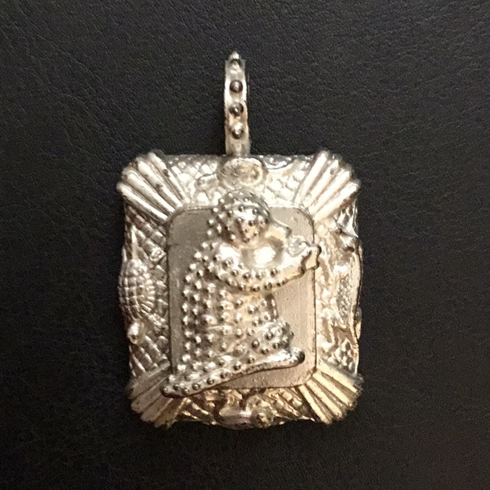 Rebecca Collins Pendant/scarf clip